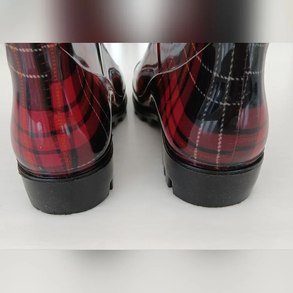 HISEA Red & Black Plaid Rain Booties – Size 9 – Mid‑Calf Waterproof Wellies